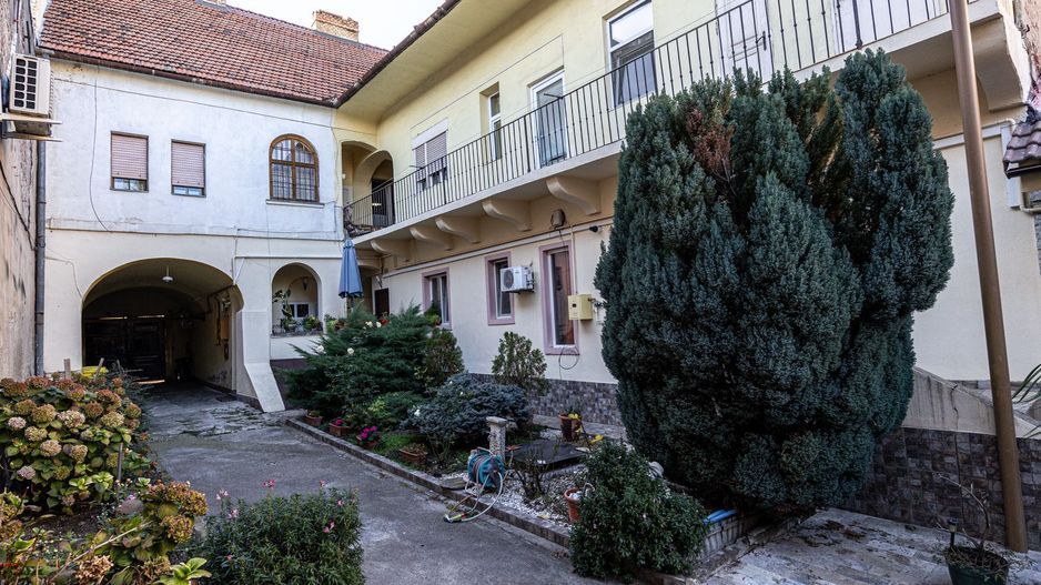 Apartament 4 camere semidecomandat, ultracentral, etaj 1 - Poză 11