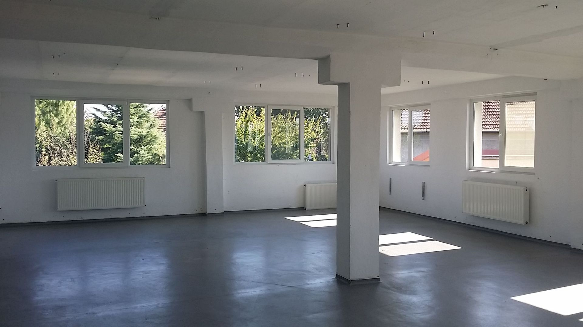 Spații de birouri intr-o zona liniștită - Poză 1