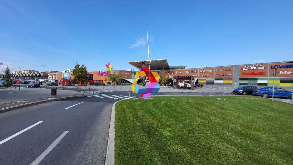 Spatiu comercial zona Coresi  - 124 mp - Poză 1