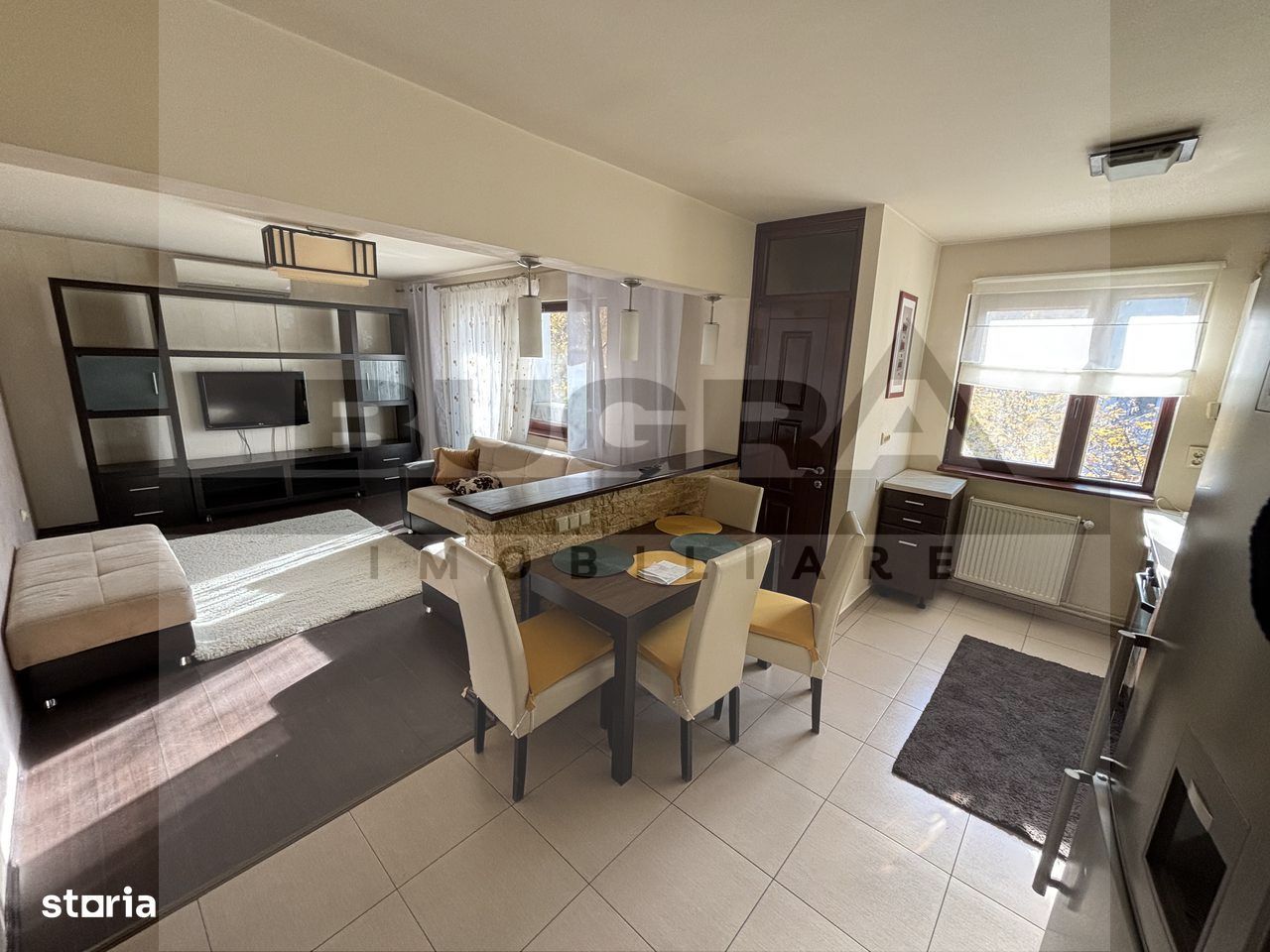 Apartament de 3 camere, 65mp, parcare, zona Albac - Poză 1