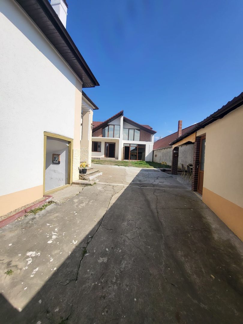 CASA DE VANZARE IN CÂLNIC CU POSIBILITATE DE PLATA IN RATE - Poză 2