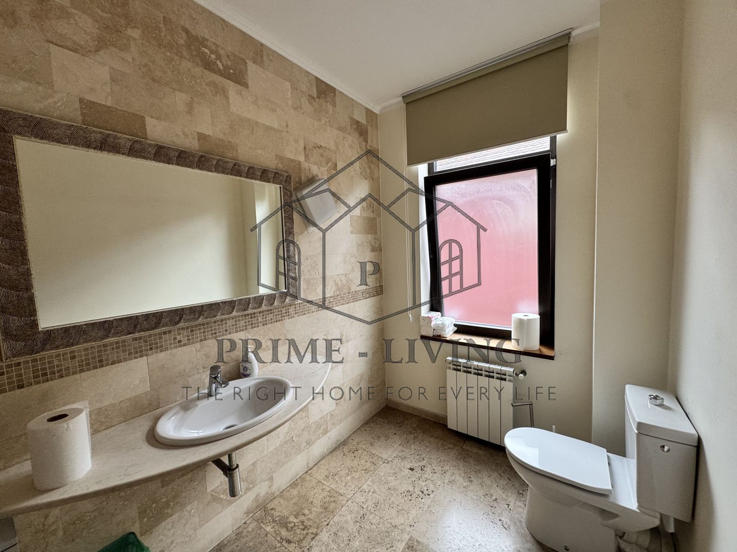 VILA DEOSEBITĂ LA VÂNZARE ÎN ZONA CENTRALĂ APROAPE DE CALEA PLEVNEI - Poză 15