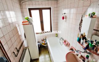 Central - Casa + Spatiu comercial stradal - Strada Predeal - Poză 20