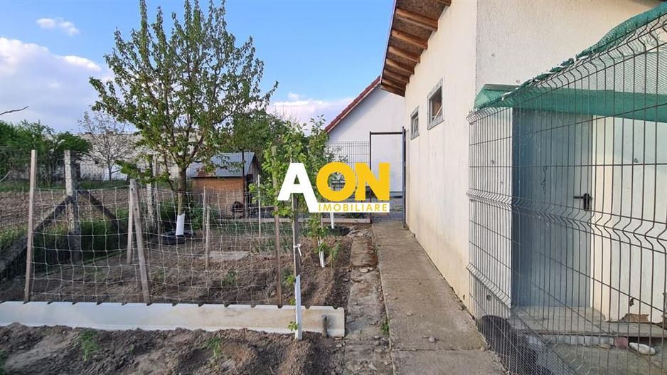 Casa pentru 2 familii, 7 Camere, 2 Garaje, 1500MP Teren - Poză 30