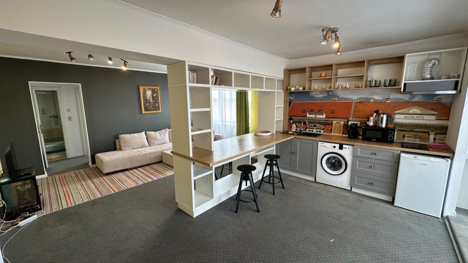 Apartment ultracentral cu 2 camere - Poză 9