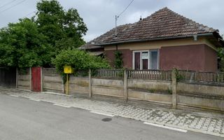 Casa de vanzare in Unirea - Poză 1