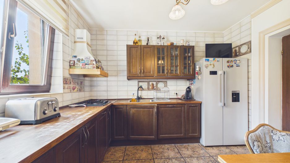 Vilă 10 camere + spațiu comercial | teren 1.300 mp | Otopeni 23 August - Poză 17