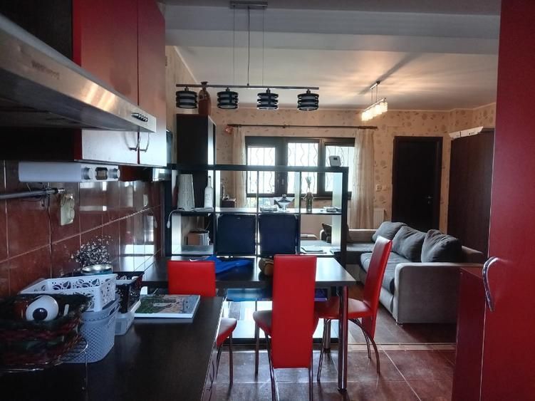 Vila Tunari, cartierul Scriitorilor, mobilata si utilata cu materiale premium - Poză 10