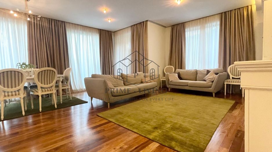 APARTAMENT SUPERB CU 4 CAMERE CU VEDERE SPRE PARCUL VERDI - Poză 1