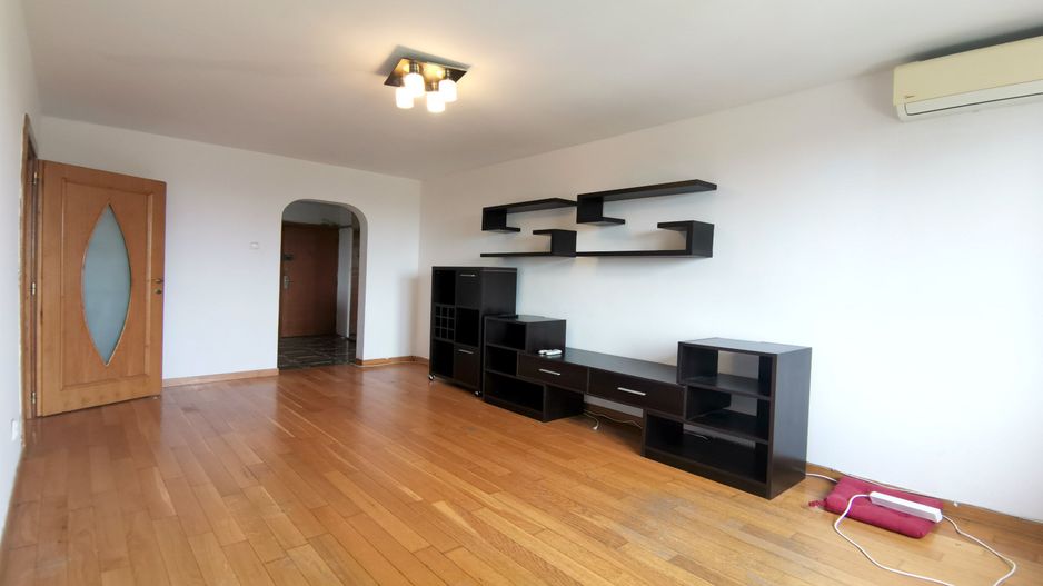 3 camere- Metrou Favorit- Comision 0 - Poză 2