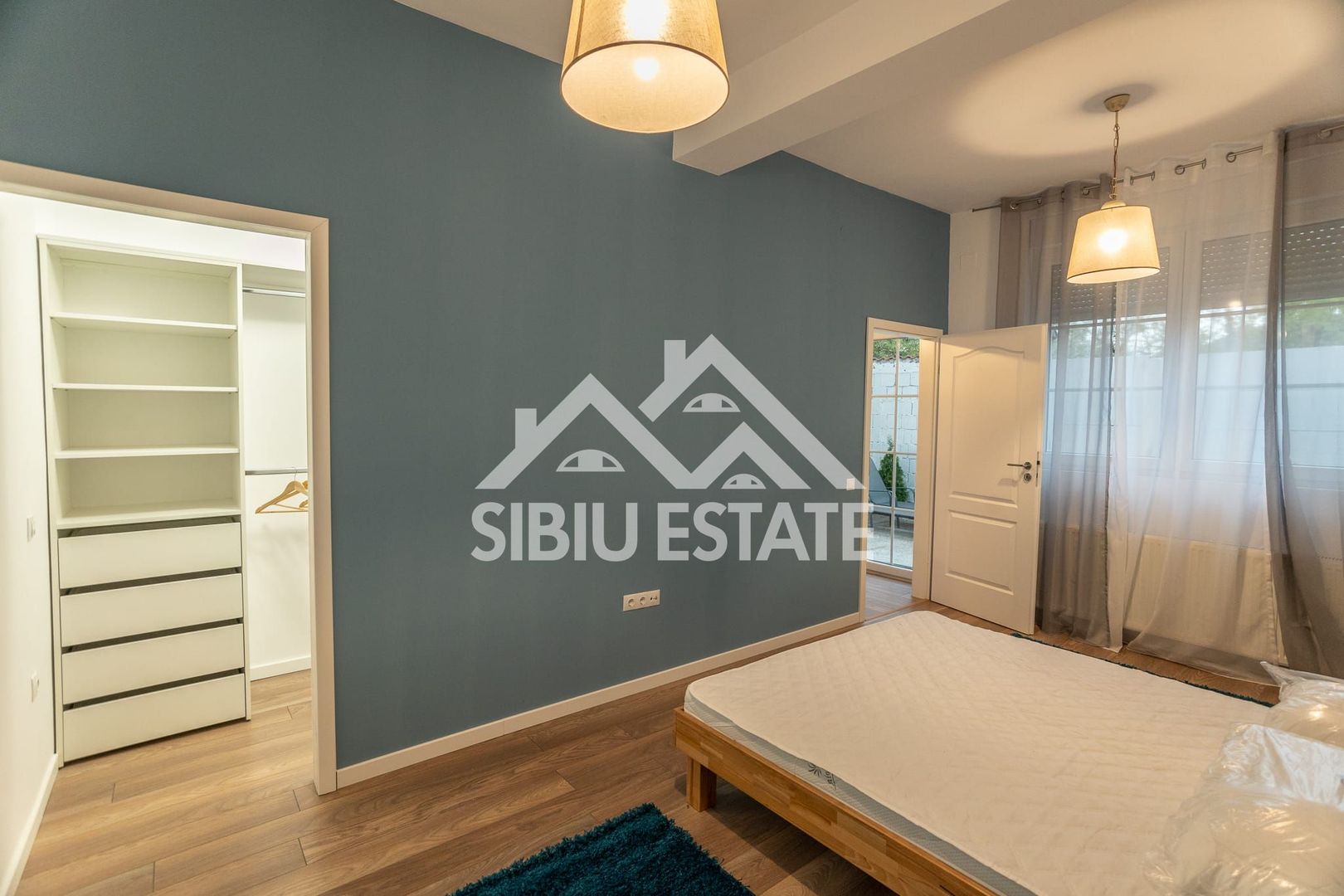 Apartament de inchiriat 3 camere cu grădină-Zona Calea Cisnadiei - Poză 12