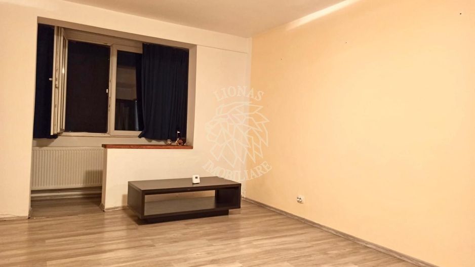 Apartament decomandat 3 camere 68 mp+balcon-parcare-Imparat Traian - Poză 2