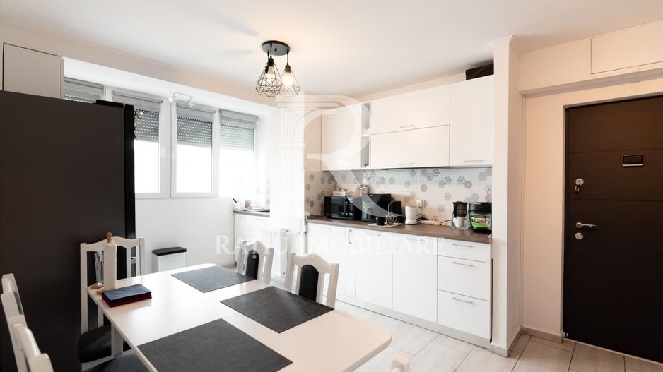 Apartament cu 3 camere  | Panorama | Nufarul | Oradea - Poză 1