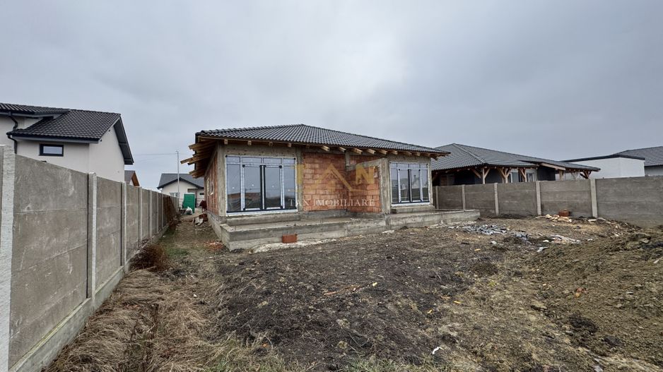 Duplex cu 3 camere, 80 mp utili Mosnita Veche - Poză 11