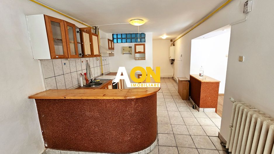 Casa 5 camere, 369 mp teren, zona Centru, pretabila pentru birouri - Poză 4