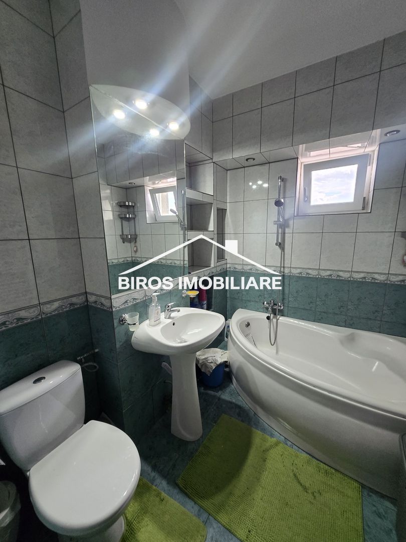3 camere Calea Bucuresti - Vodafone - Poză 6