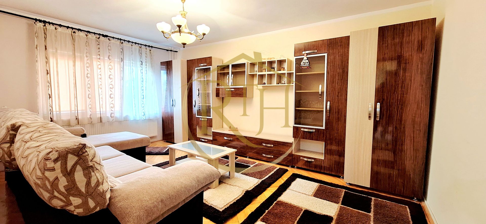 Oferim spre inchiriere apartament cu 2 camere, decomandat, Zona Soarelui - Poză 1