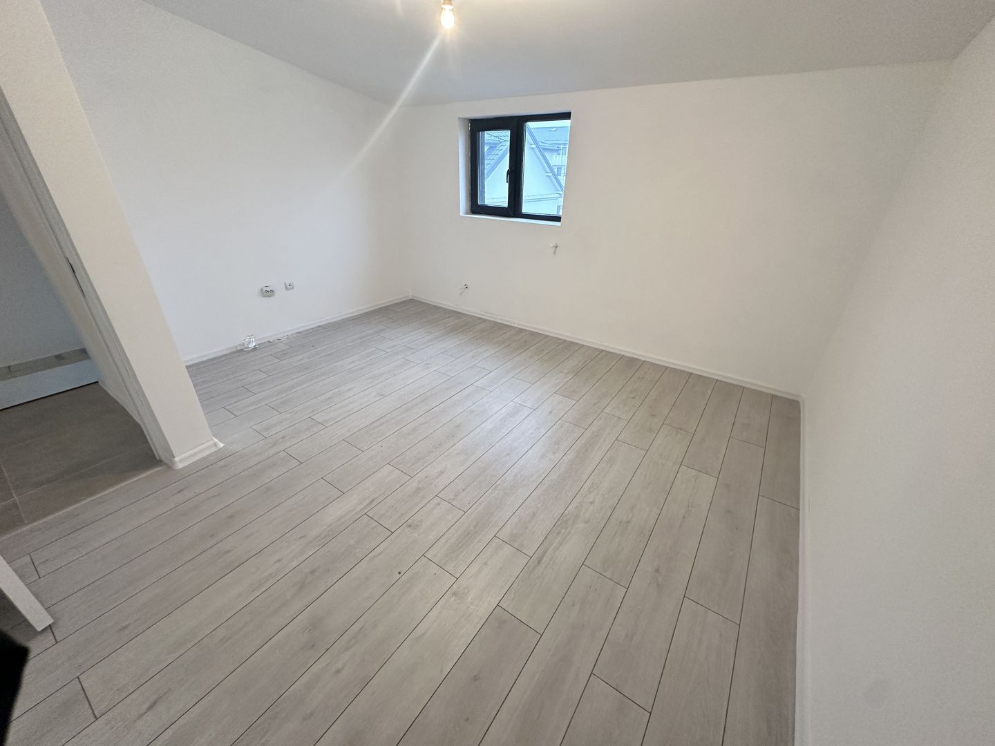CASA INSIRUITA 5 CAMERE - BRAGADIRU, TOATE UTILITATILE, COMISION 0% - Poză 3