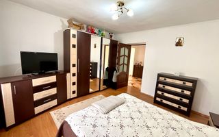 ÎNCHIRIERE! Casă cu 3 Camere, Zona Centru - Poză 6