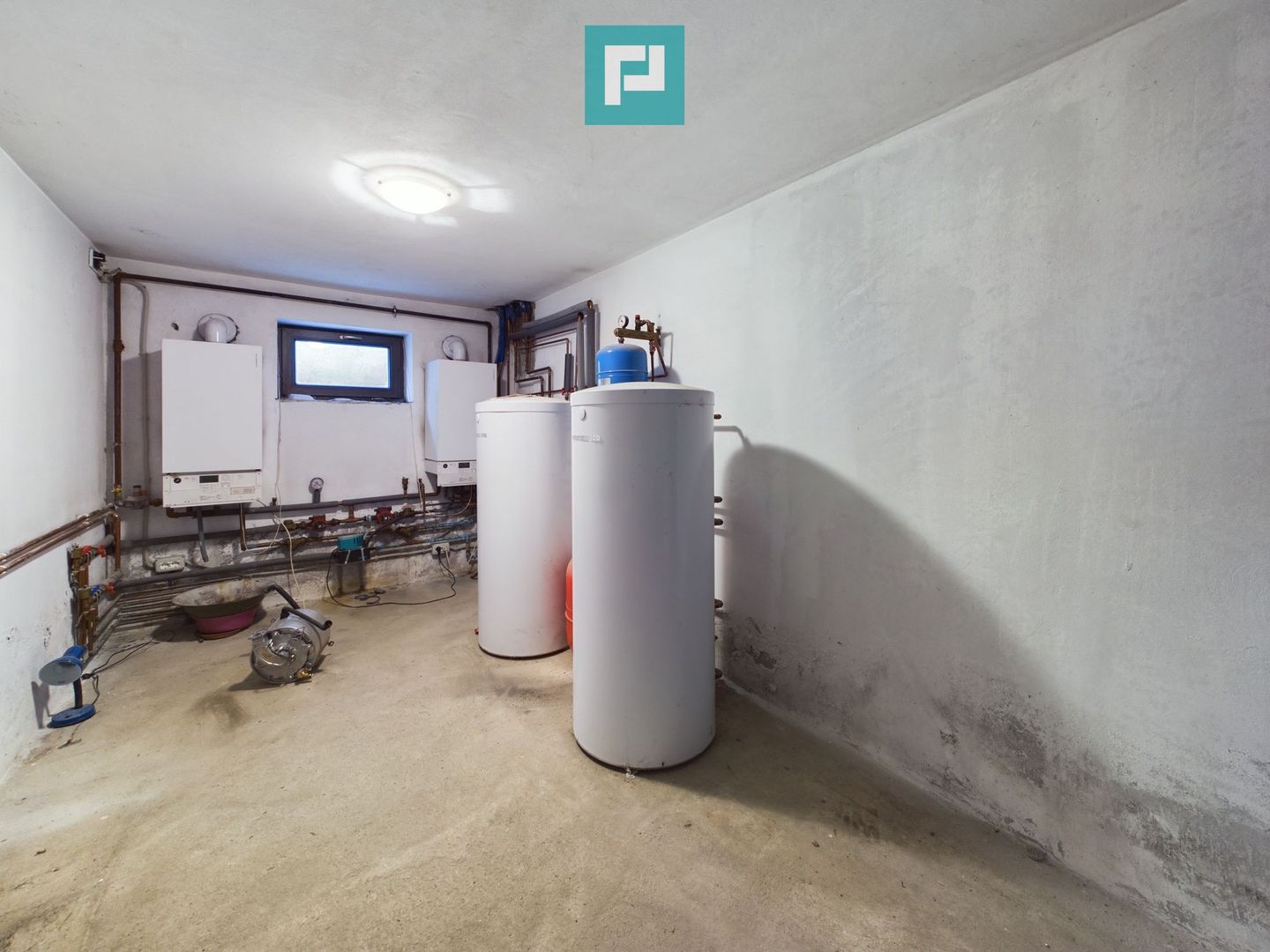 Vilă spațioasă cu 8 camere, Grădiște - Poză 33