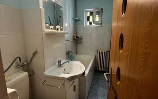 Apartament cu 3 camere Dacia - Poză 2