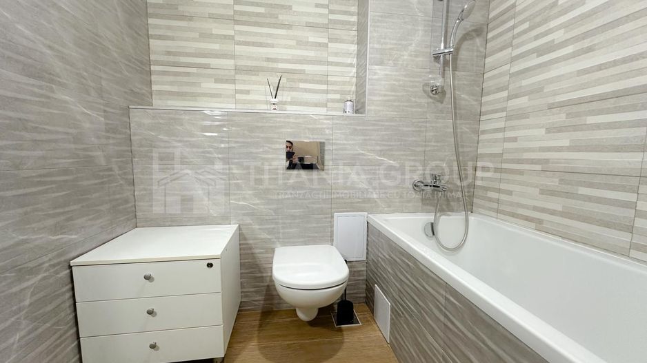 Apartament 2 camere,  decomandat, 2 locuri parcare, Tractorul - Poză 10