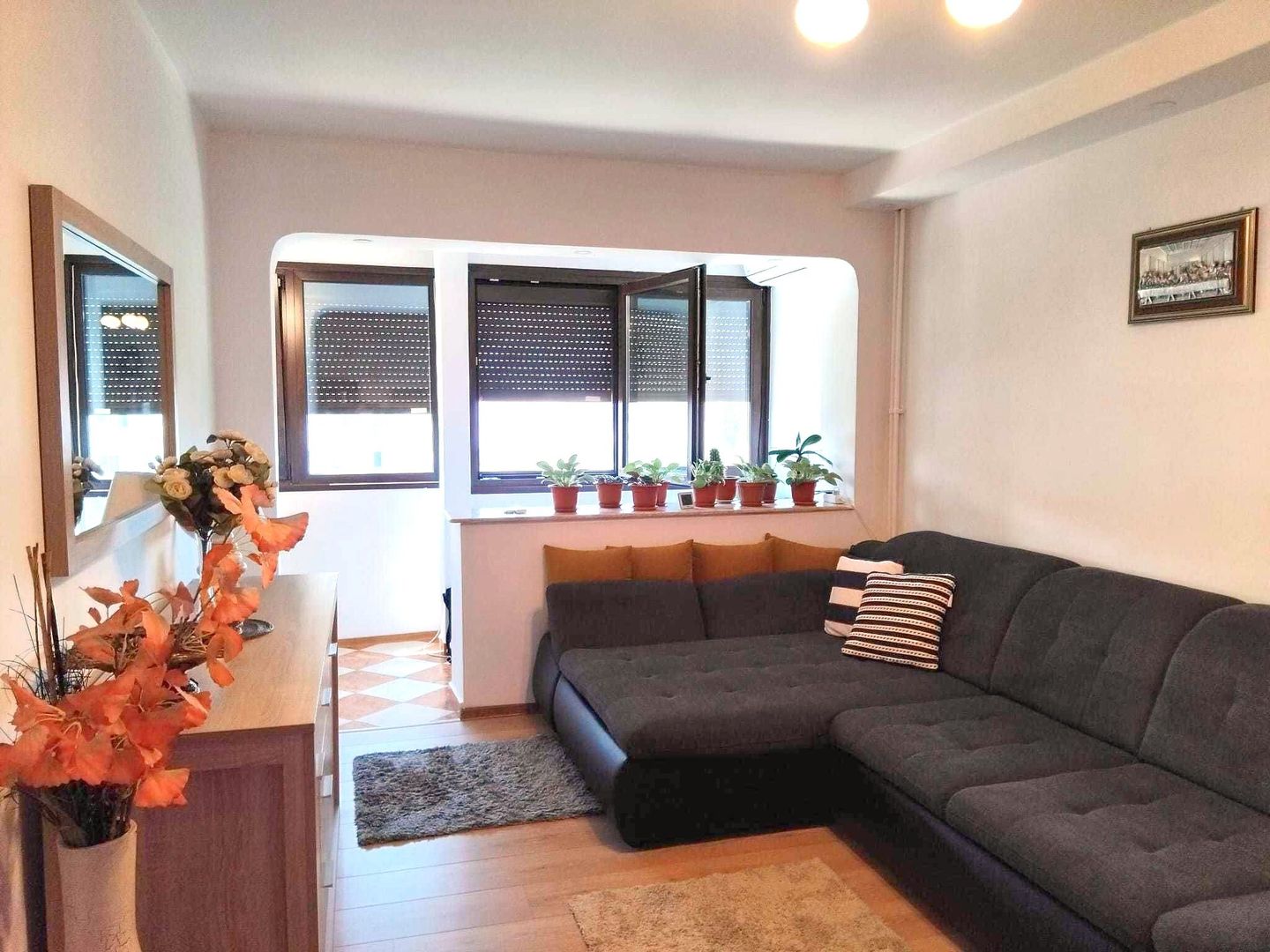 Închiriere Apartament cu 2 camere, 2 parcări incluse, ParkLake - Poză 1