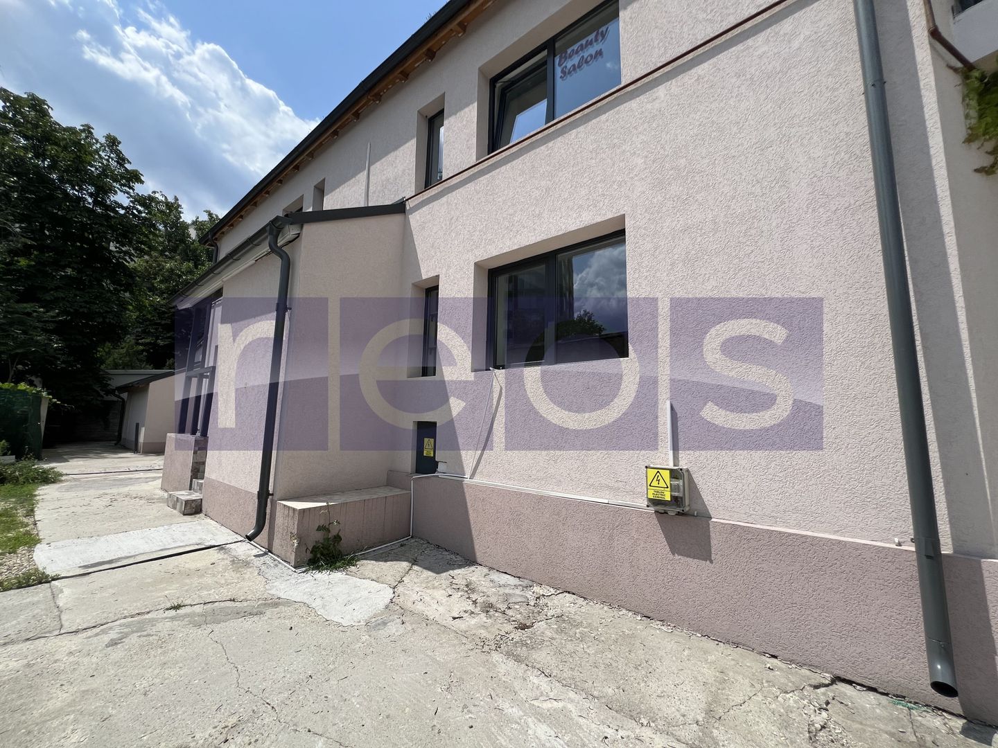 INCHIRIERE VILA BUZESTI | 200 MP UTIL | CURTE 130 MP | IDEAL REZIDENTA SAU FIRMA - Poză 1