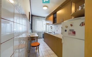 Apartament cu 3 camere pe Aleea Tomis - Poză 6