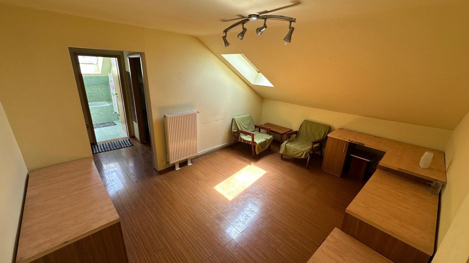 🏠 Vând apartament 2 camere la mansardă – 56.000 € (ușor negociabil) - Poză 4