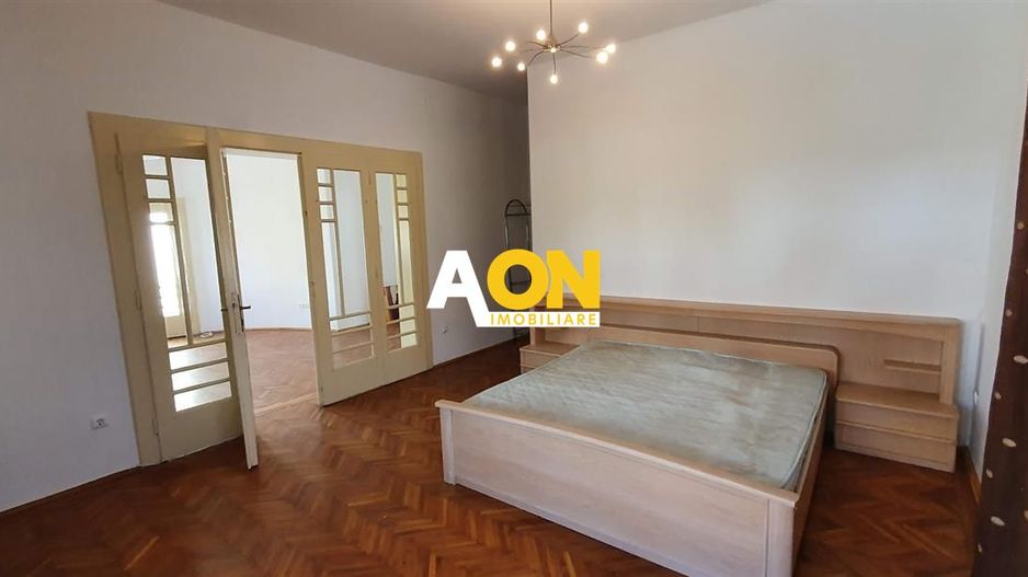 Casa situata ultracentral langa Poarta I a Cetatii Alba Carolina - Poză 3