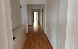 Spațiu de birouri de închiriat | Zona LIPOVE - Poză 11