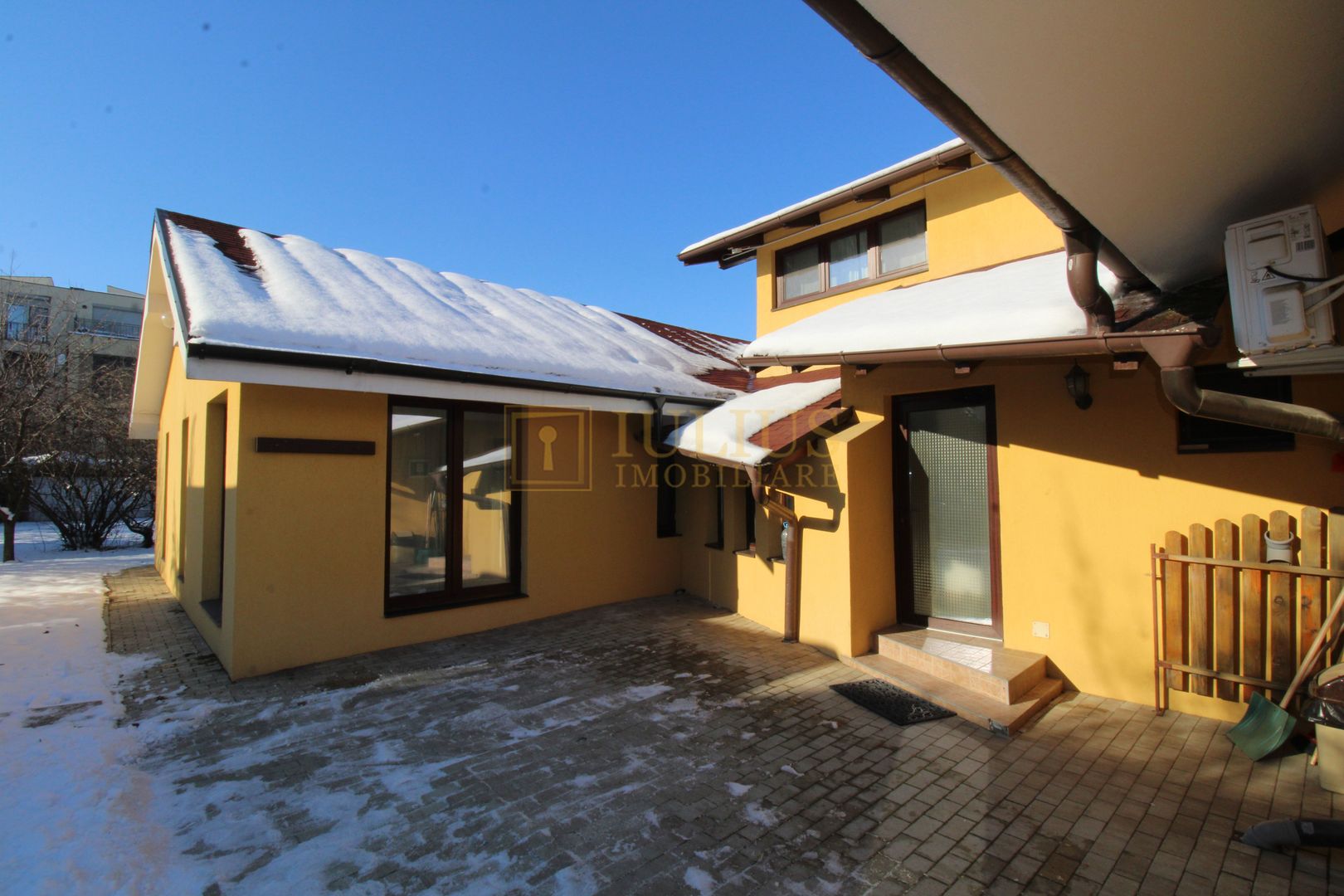 Braytim, casa ideala pentru activitati comericiale/birouri. - Poză 29