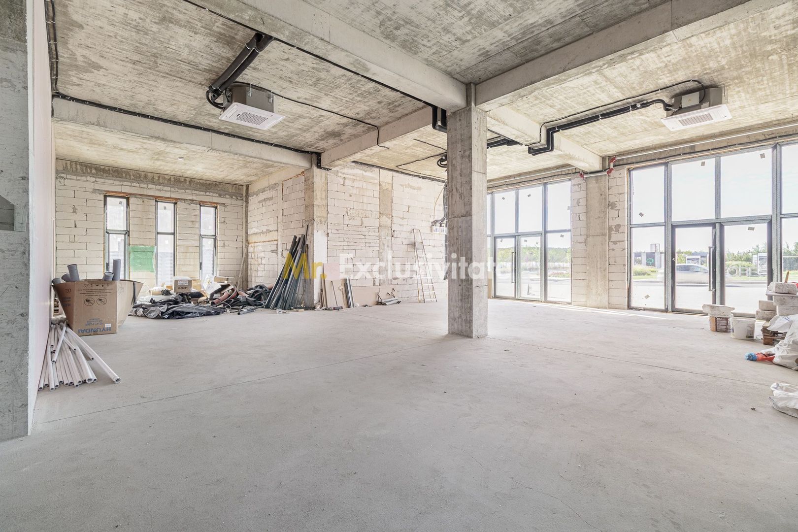 Spatiu comercial de la 14 euro de inchiriat Amber Forest Plaza - Poză 21