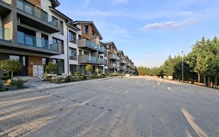 Apartament premium 49.7 mp utili 2 camere si curte 50 mp in Da Vinci - Poză 8