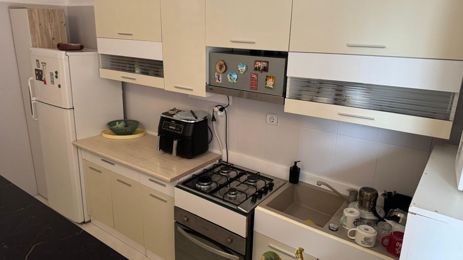 Apartament superb cu doua camere, Aparatorii Patriei, 96.500€ negociabil - Poză 3