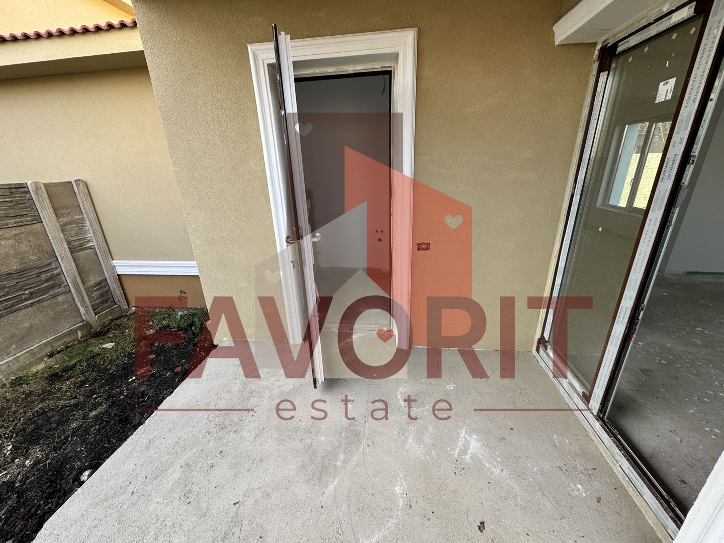 Casa Individuala in Mosnita. La asfalt. Cu Carport - Poză 17