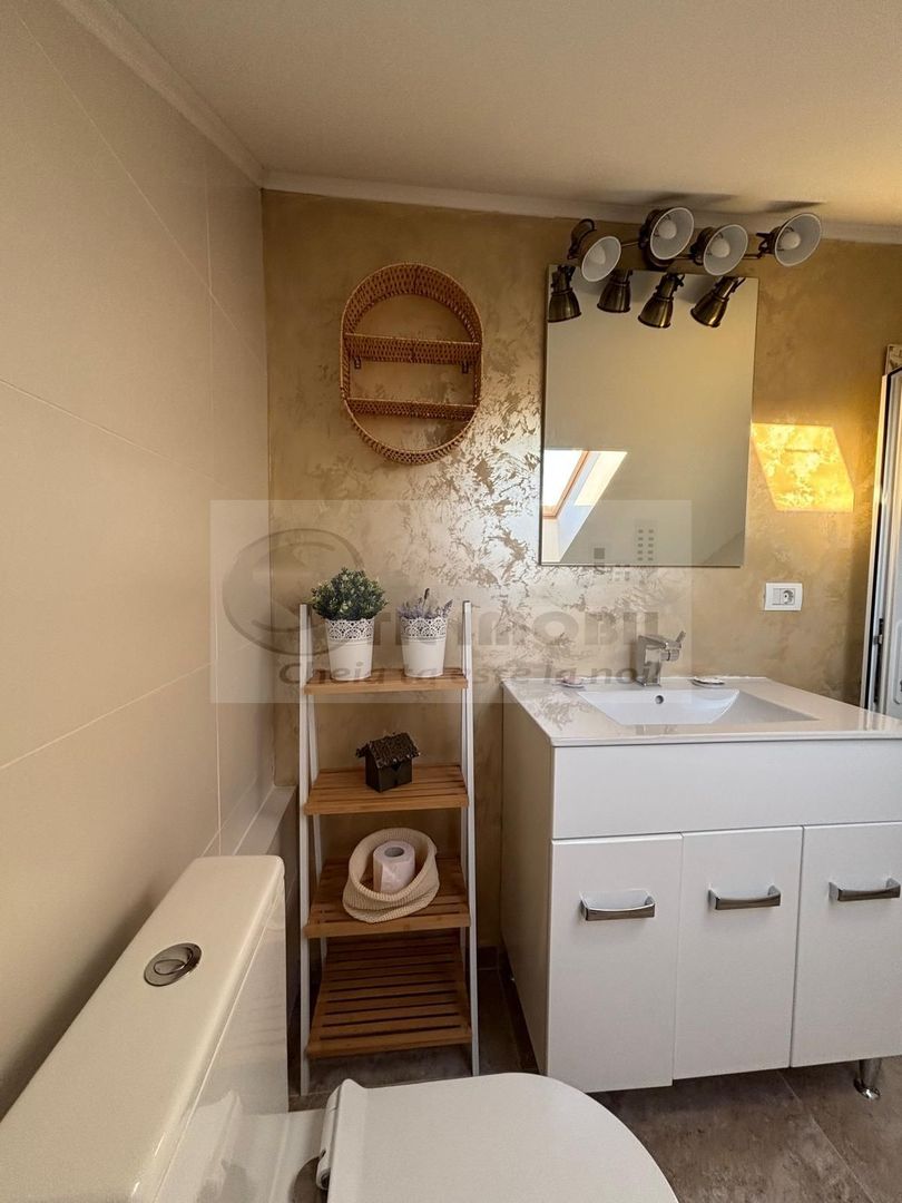 Apartament 4 camere, LUX, Capat CUG- 650 EURO - Poză 22