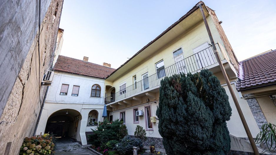 REZERVAT! 4 camere - 130 mp utili / ultracentral / etaj 1 - Poză 2