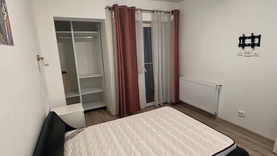 3 camere decomandat metrou Aparatorii Patriei sector 4 - Poză 9