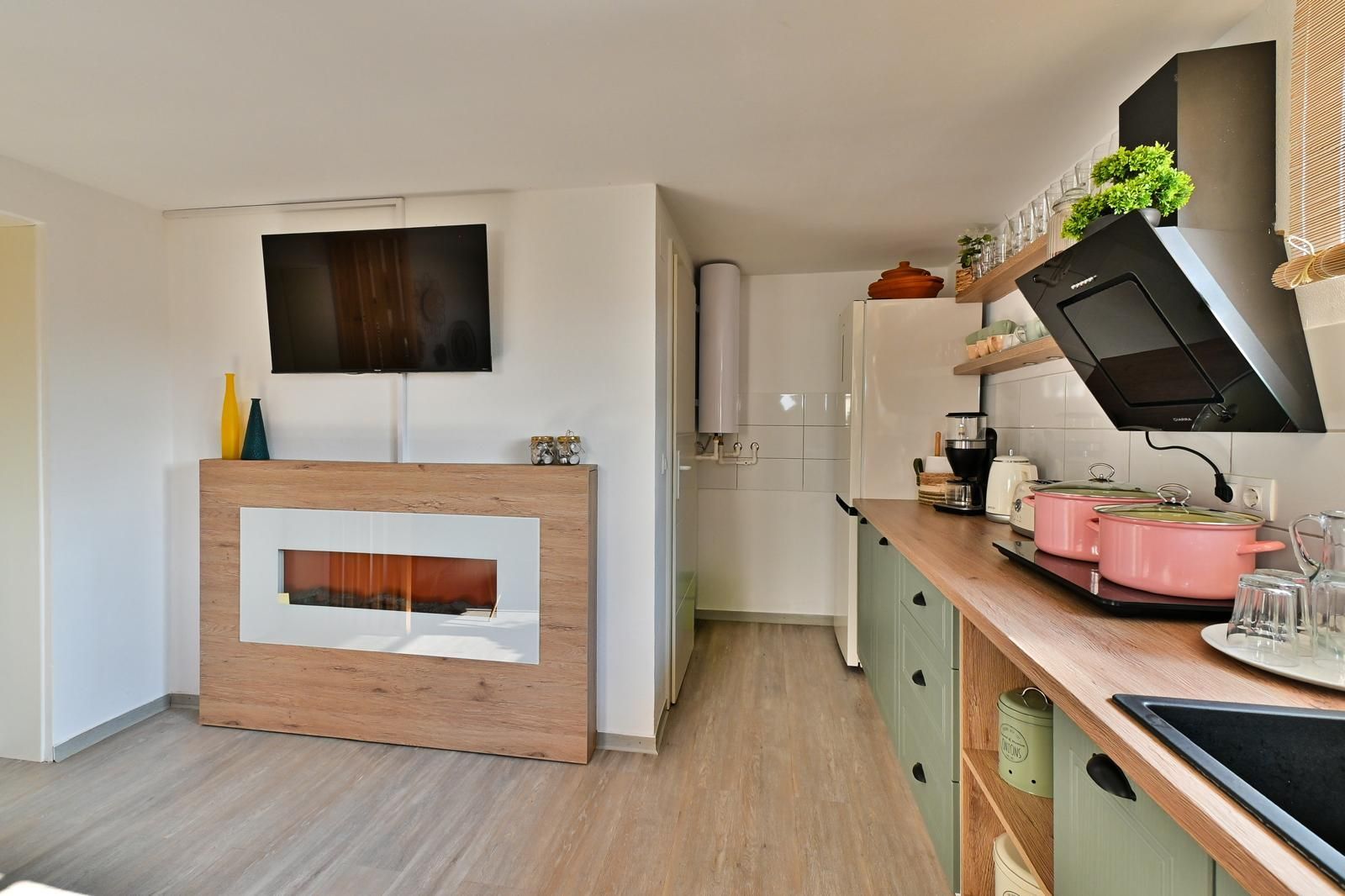 Sala de evenimente cu  piscina si foisor Biled COMISION 0 % CUMPARATOR - Poză 46