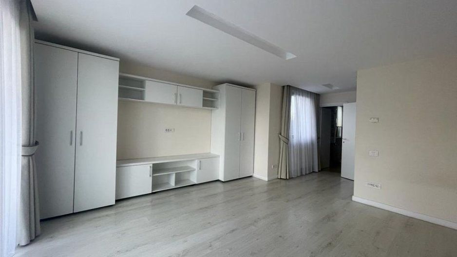 Vilă Elegantă || 5 camere || Oxford Gardens - Poză 12