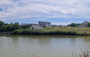 Teren intravilan 4.285 mp cu deschidere 86 ml la lac Corbeanca – Laguna Albastra