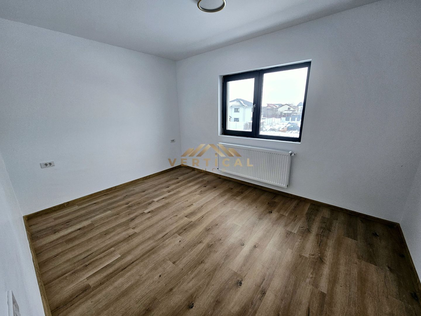 De inchiriat vila 4 camere - intrare comuna Berceni - Poză 12