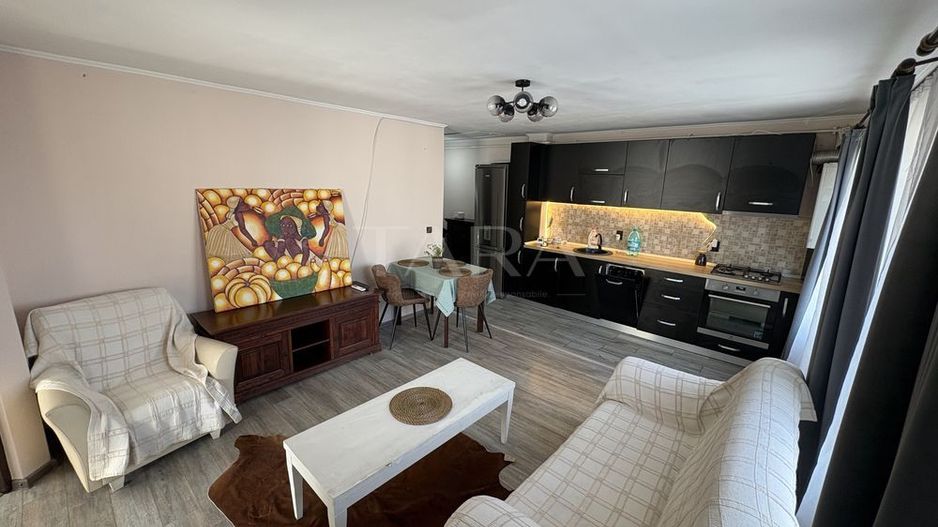 Apartament cu 3 camere și 2 locuri de parcare, zona Terra. - Poză 2