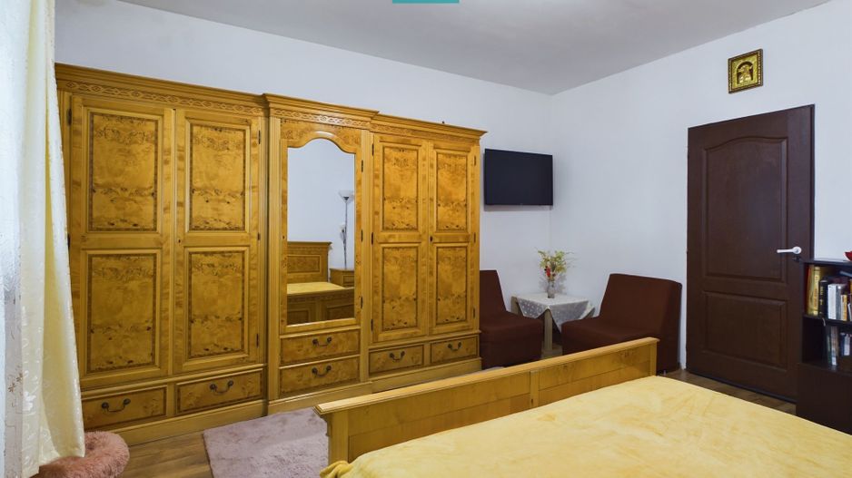 Apartament la casă - 3 camere, Pârneava - Poză 8