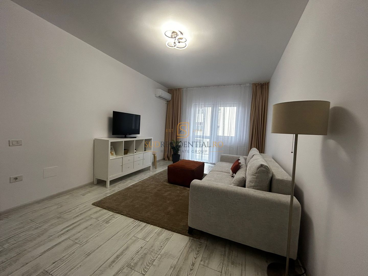 Apartament 2 camere de inchiriat, mobilat, The Grand Kristal, Sector 4 - Poză 2