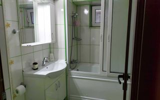 Apartament  3 camere ,dec., Micro20 - Poză 1