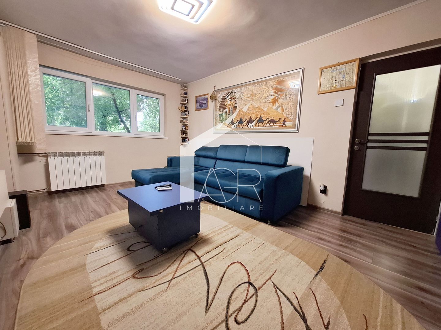 Apartament cu 3 camere, decomandat, zona Vest - Poză 3