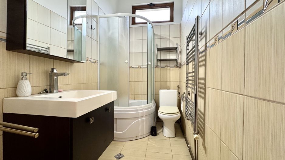 Apartament 2 camere la casă, curte și liniște,  lângă centrul orașului - Poză 15